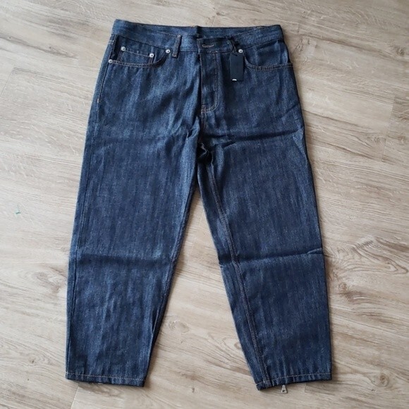 NWT Prada Dark Blue Chic Edgy Feminine Retro Wide Leg Ankle Crop Jean's Size 26 - Picture 1 of 4